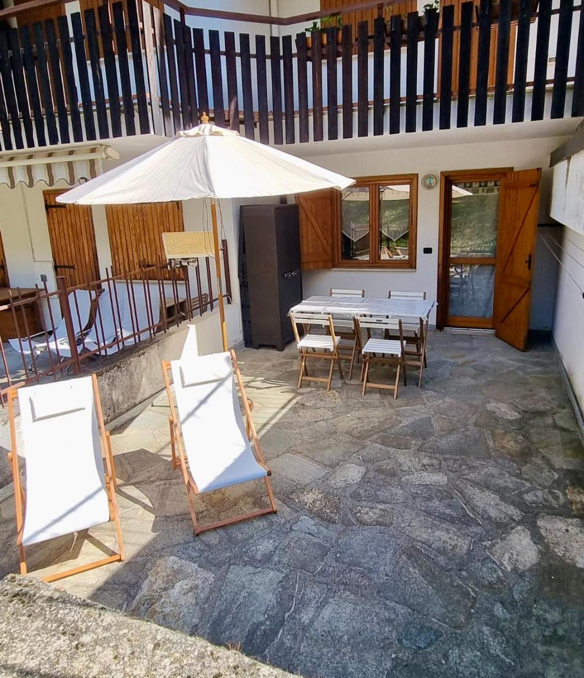 Apartmán La Casa Del Cervo Limone Piemonte Exteriér fotografie